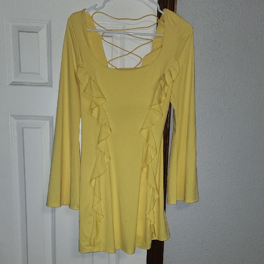 Elegant Yellow Long Sleeve Dress with Ruffle Accents